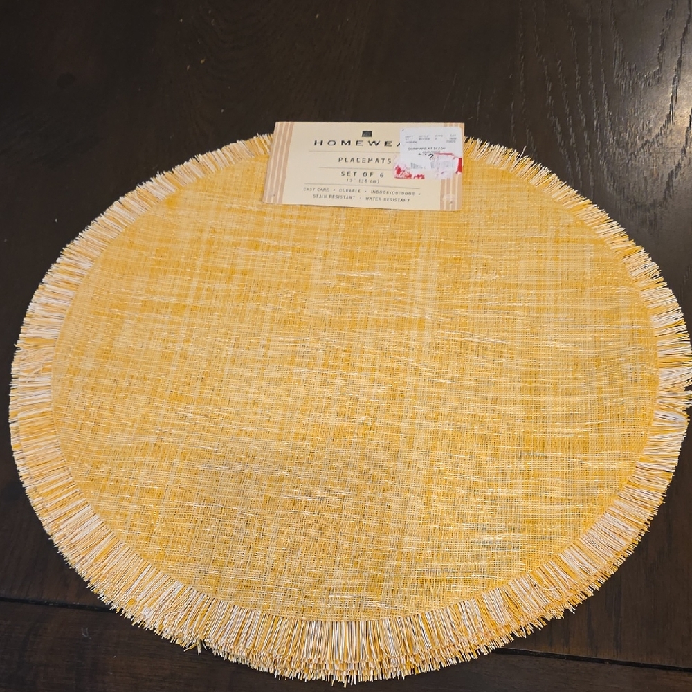 Yellow Fringe Placemat Set